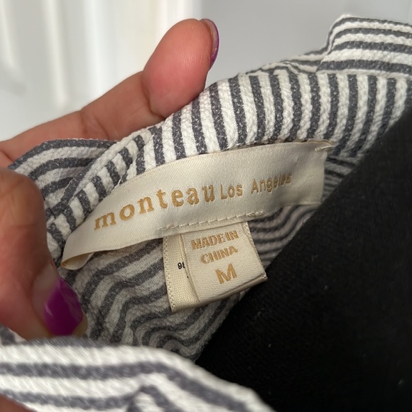 beautiful gray top. never worn. - Picture 2 of 4